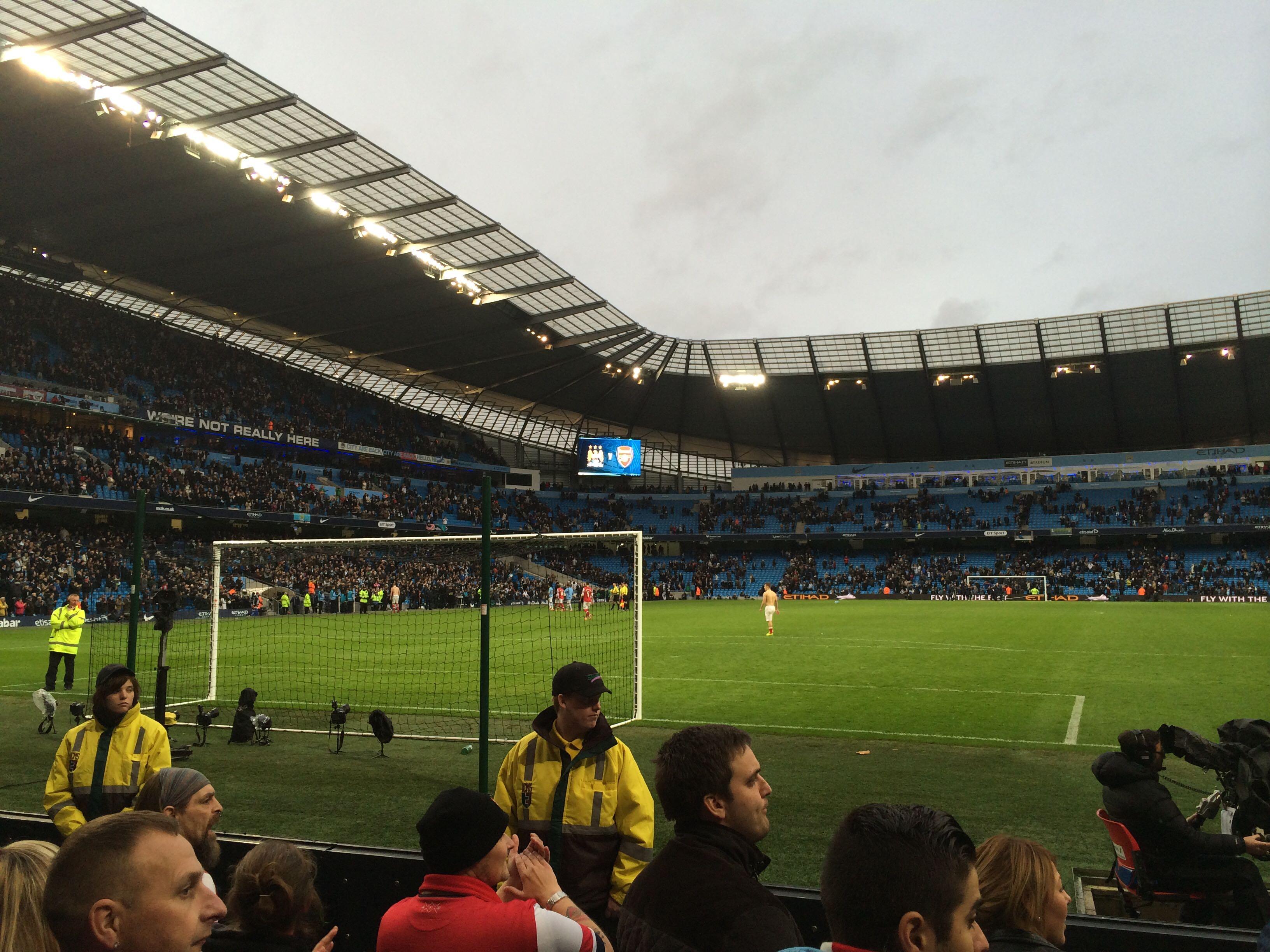 超赛场上发 超赛场上发