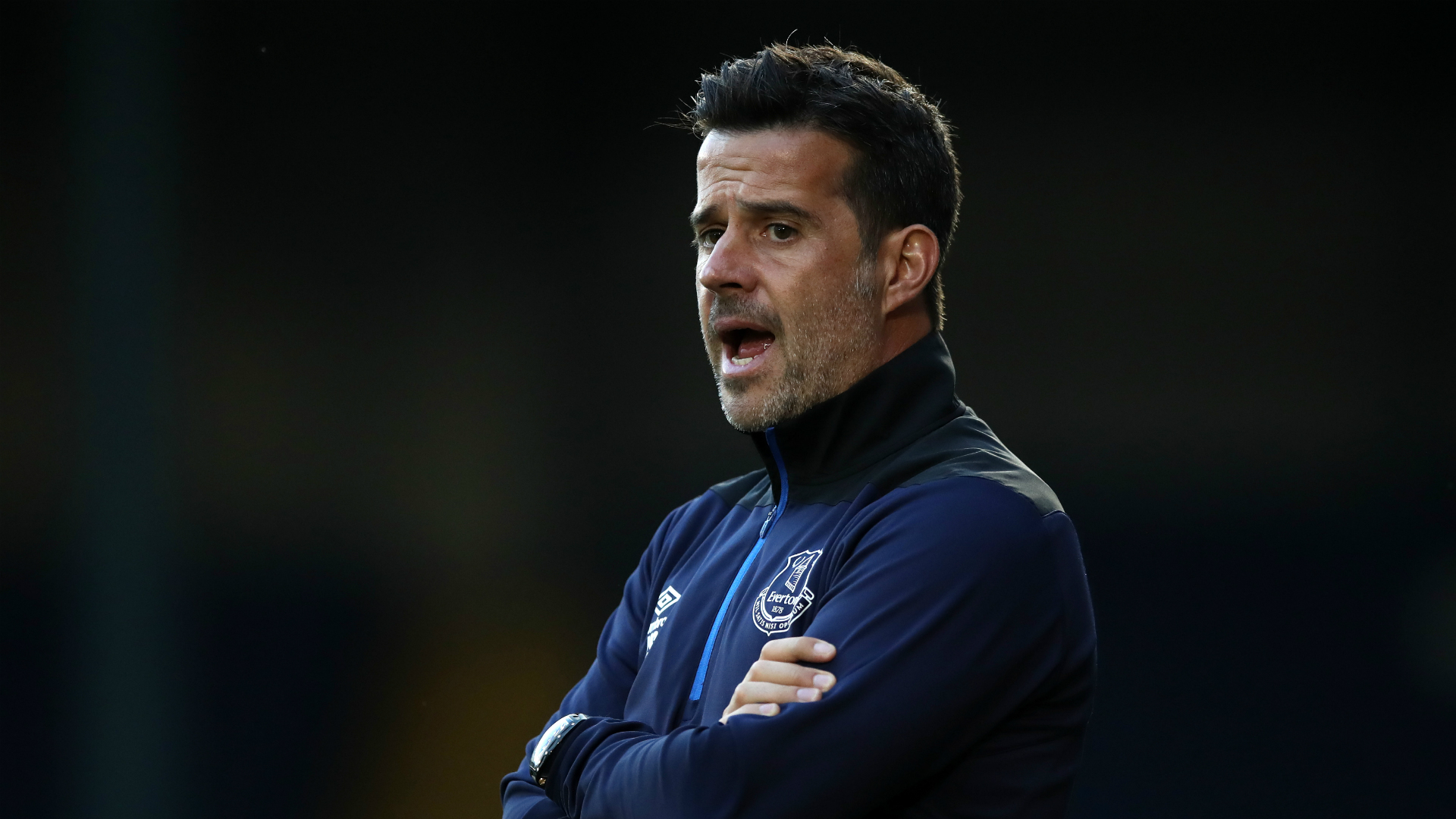 被阻于门外 被阻于门外